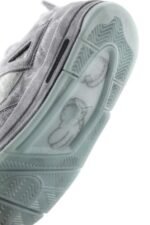 Jordan 4 Kaws - Image 4