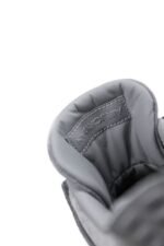 Jordan 4 Kaws - Image 9
